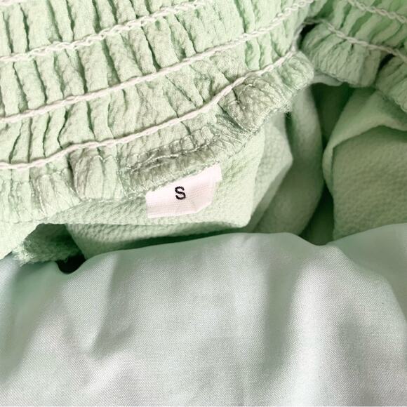 Green Ruffle Romper Dress w Built in Shorts Tropical Vacation Size Small - Picture 5 of 8